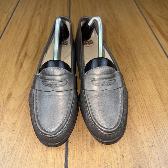SAS Leather Penny Loafers Comfort Shoes Womens USA Made 7.5 M - Picture 1 of 14